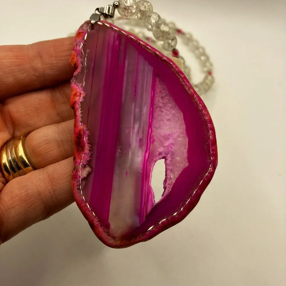 Agate Necklace Pink Raw Edge Gemstone Slice 3.5 inch + 32 in beaded necklace - Picture 11 of 14